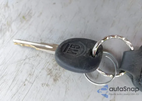 2004 Cadillac Srx V8 from USA, damaged, VIN 1GYDE63A140116916